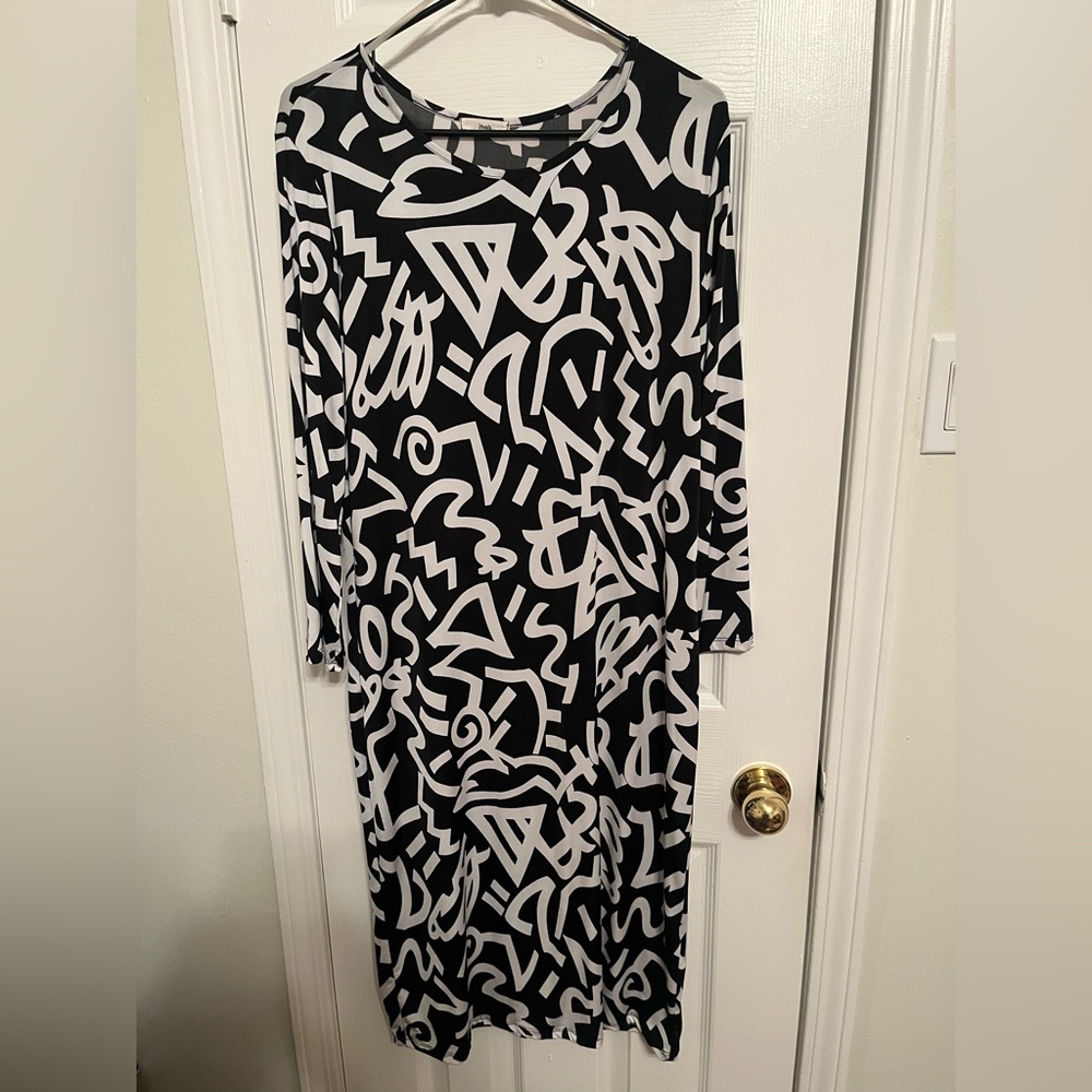 Black and White Abstract Print Bodycon Midi Dress
